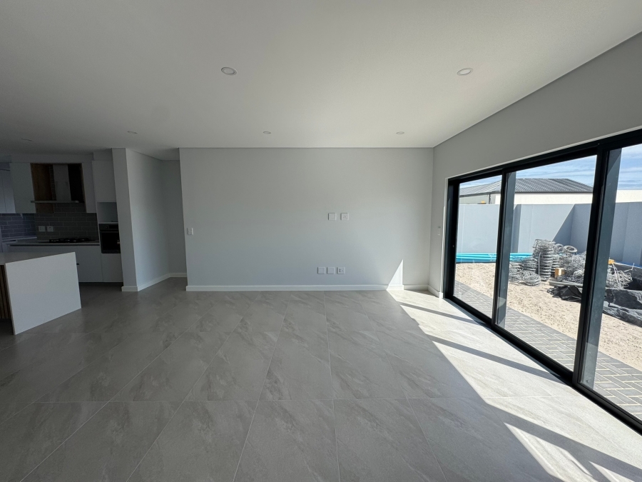 4 Bedroom Property for Sale in Sandown Western Cape